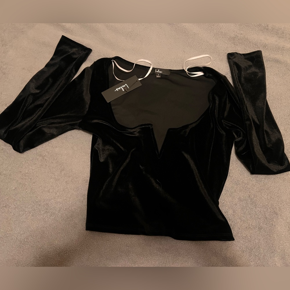 Black velvet long sleeve